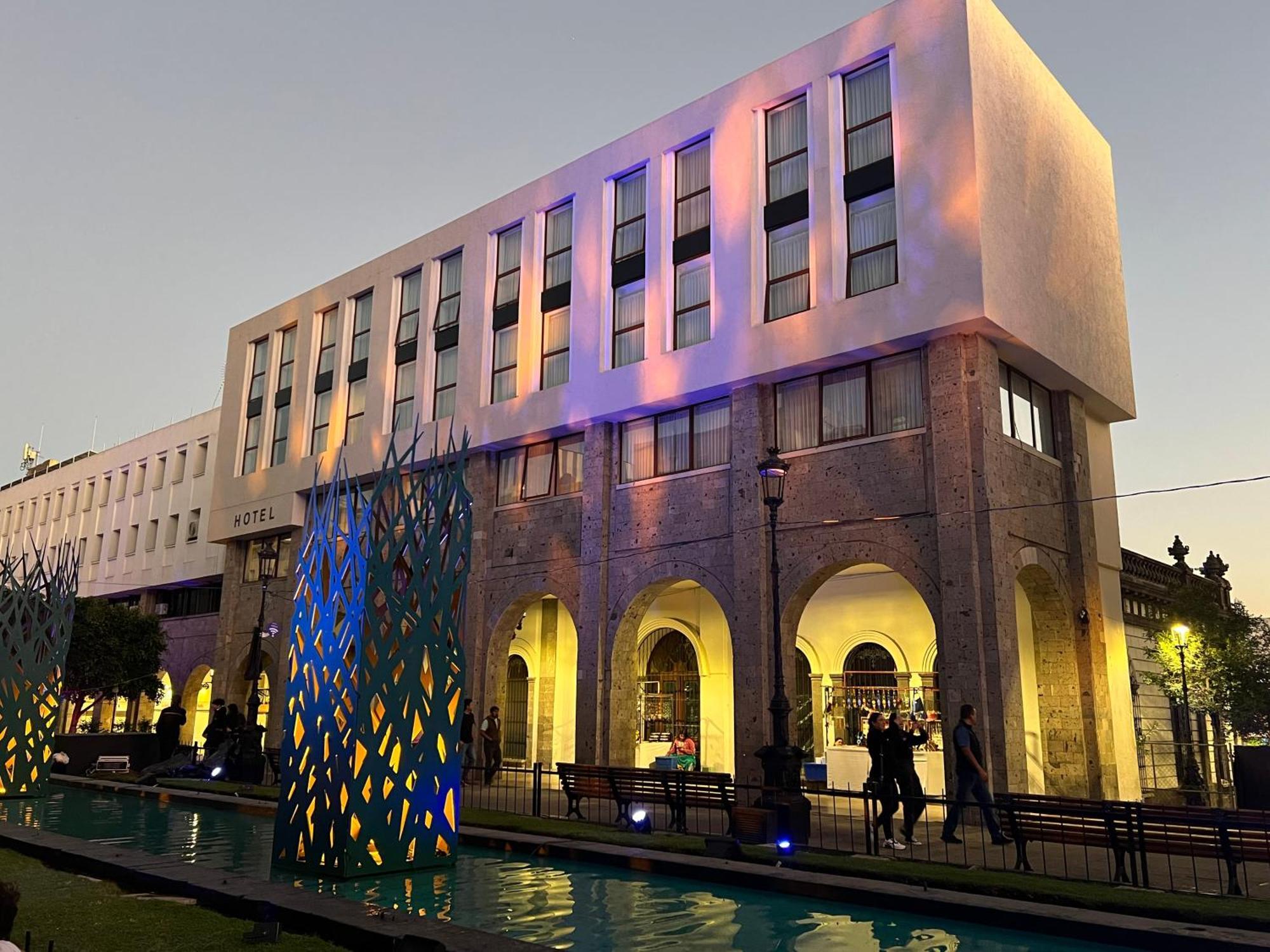 Six Hotel Guadalajara Degollado Exterior foto